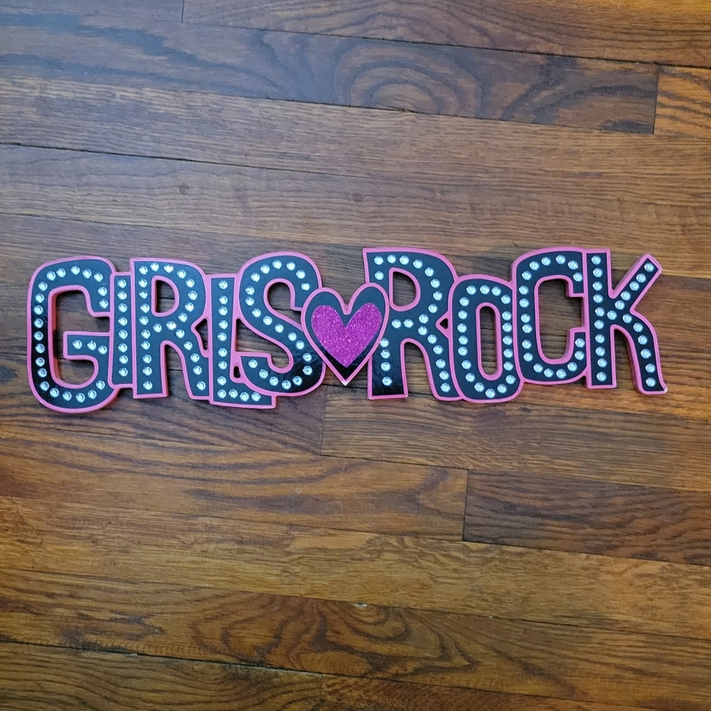 Wall Decor